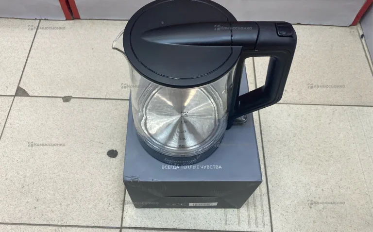 Чайник Redmond RK-G196