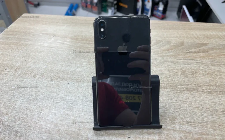 Apple iPhone XS Max 4/64 ГБ