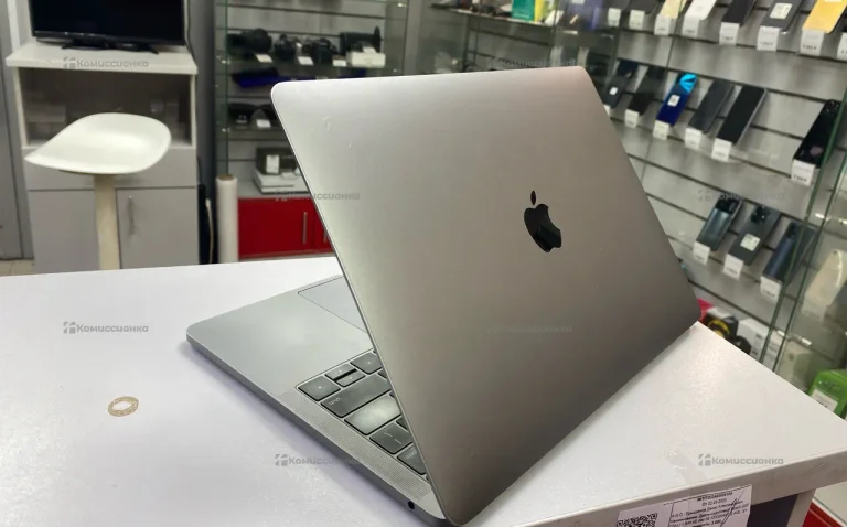 MacBook Pro 13 2019 (Touch bar)