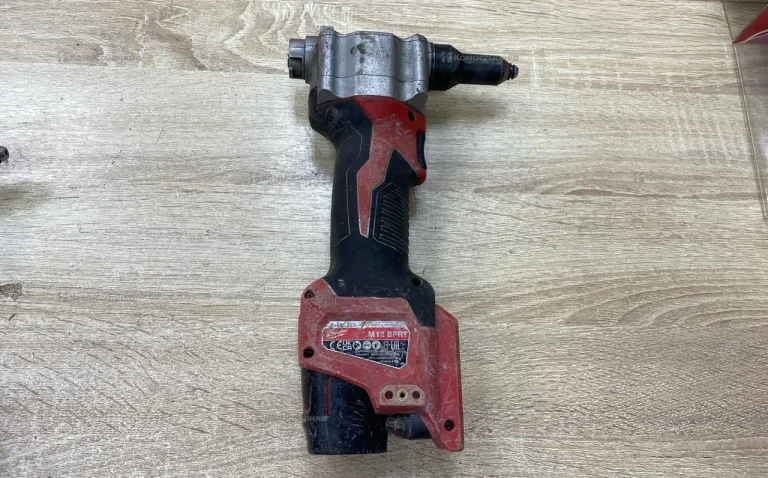 Заклепочник Milwaukee M12 BPRT