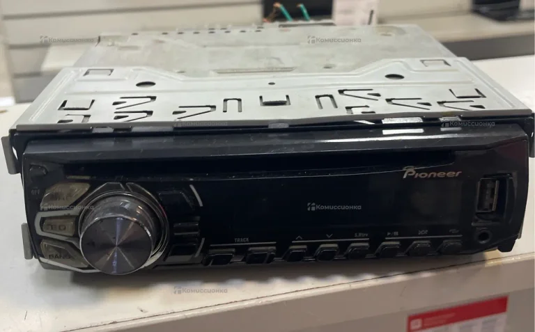 Автомагнитола  Pioneer DEH-1600UBA