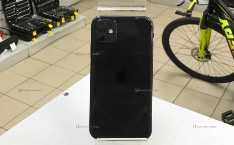 Apple iPhone 11 4/64 ГБ