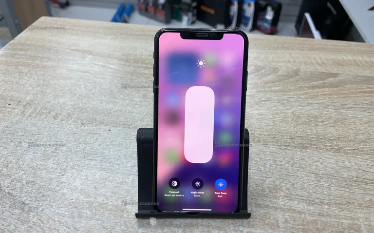 Apple iPhone XS Max 4/64 ГБ