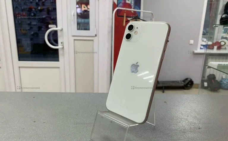 Apple iPhone 11 4/64 ГБ