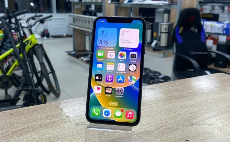 Apple iPhone X 3/256 ГБ
