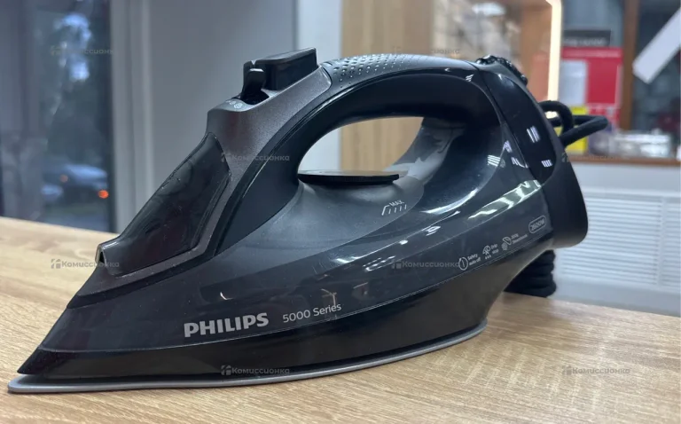 Утюг Philips DST5040