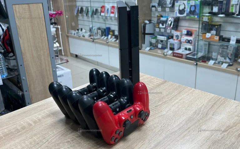 Игровая приставка PS4 Fat 500Gb