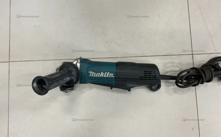 Угловая шлифмашина Makita GA5050R