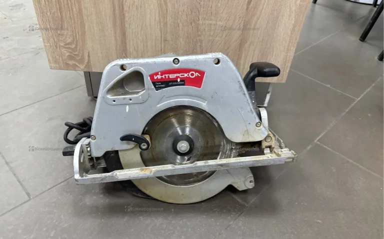 Дисковая пила Интерскол ДП-235/2000М