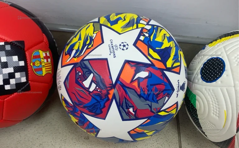 Футбольный мяч Adidas Champions League Final 2024