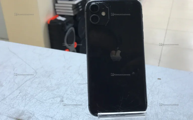 Apple iPhone 11 4/64 ГБ