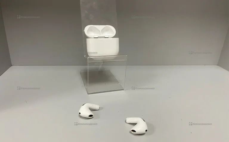 Наушники Apple AirPods 4