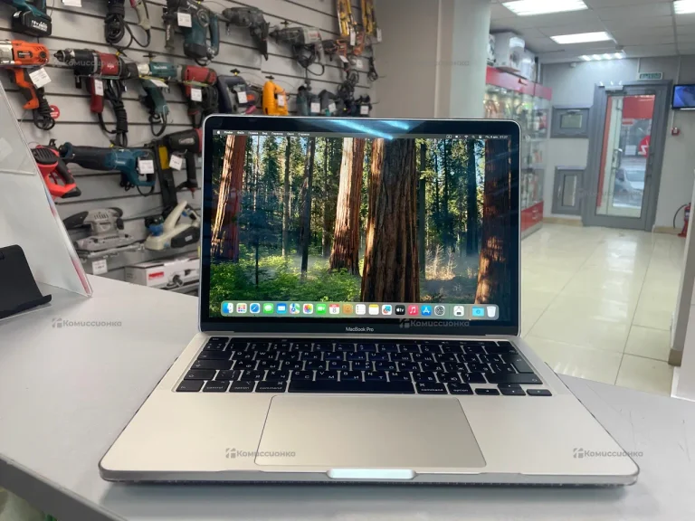 Ноутбук  MacBook Pro 2020 256gb
