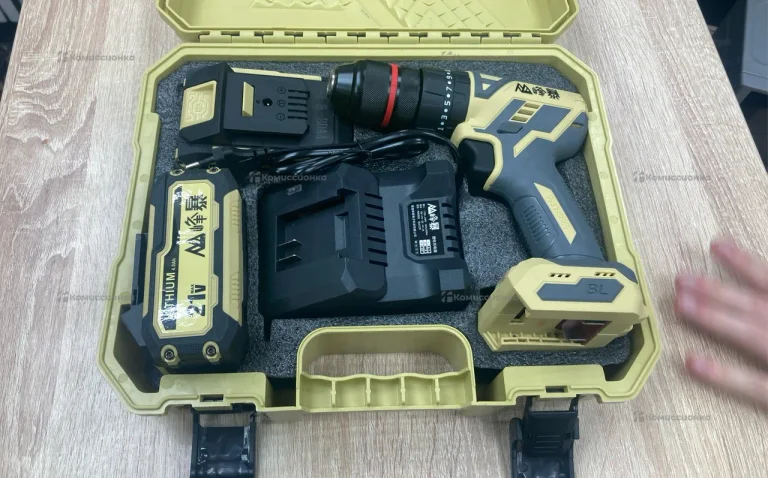 Шуруповерт ударный Feng Bao 90Nm 4.0Ah