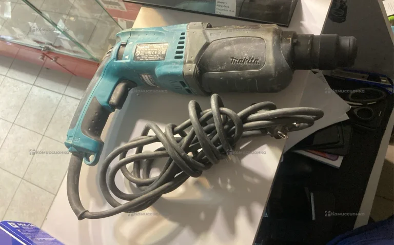 Перфоратор makita HR2470