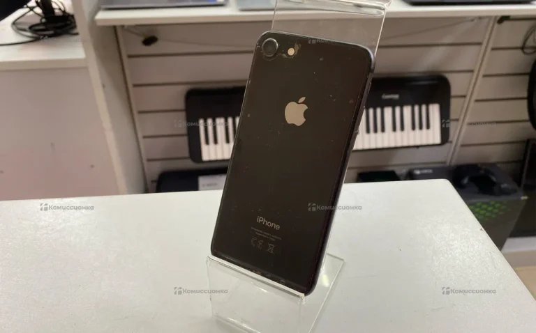 Apple Iphone 8 64 ГБ