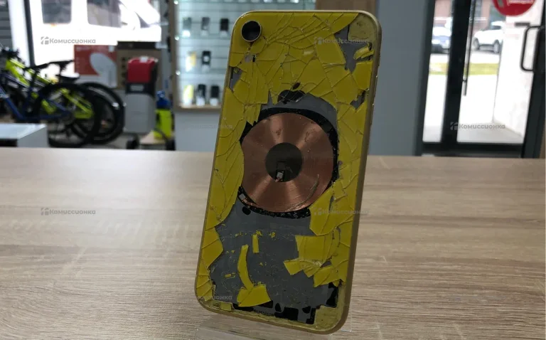 Apple IPhone XR 64Гб
