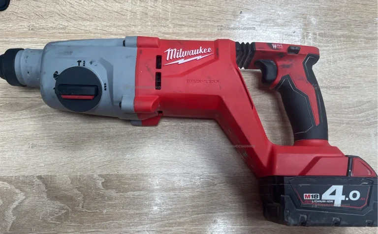 перфоратор аккумуляторный Milwaukee