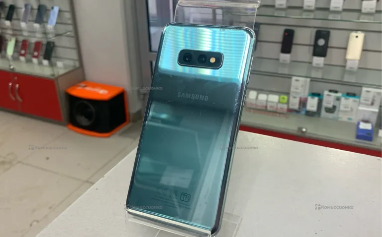 Samsung Galaxy S10e 6/128 ГБ
