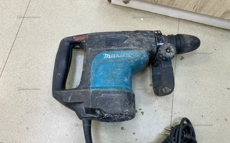 Отбойный молоток makita HR4501С