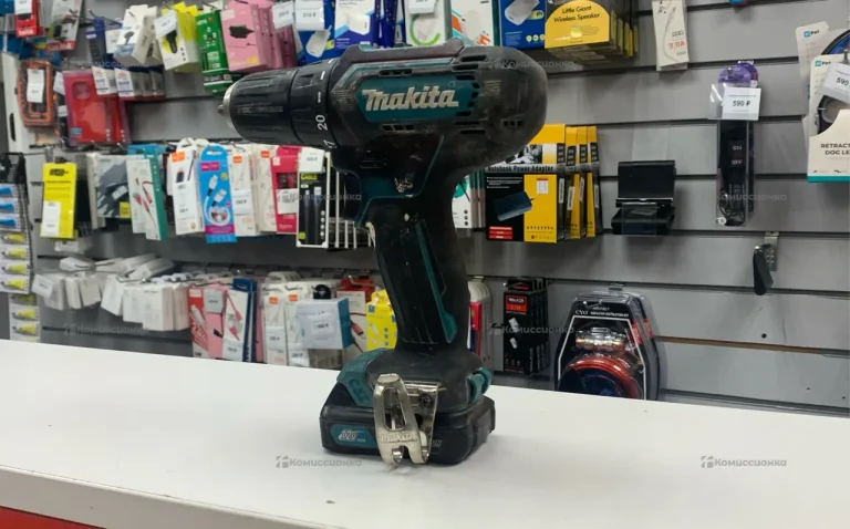 Дрель-Шуруповерт Makita DF333D