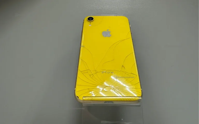 Apple iPhone XR 3/64 ГБ