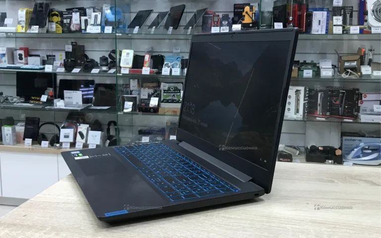 Ноутбук Lenovo i5-9 8/512GB 1650 4GB