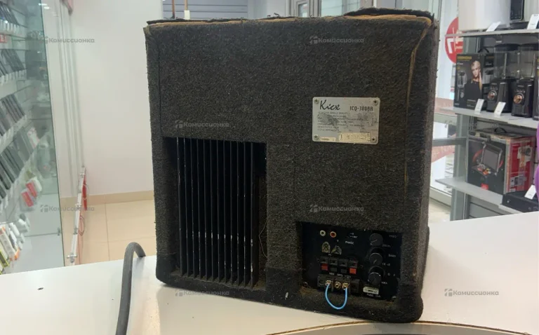Сабвуфер  KicxI ICQ-300BA