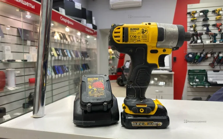 DCF 815