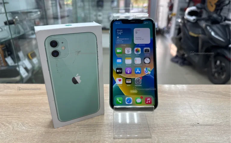 Apple iPhone 11 4/128 ГБ