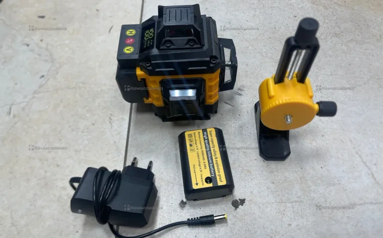 лазерный уровень Dewalt 3d реплика