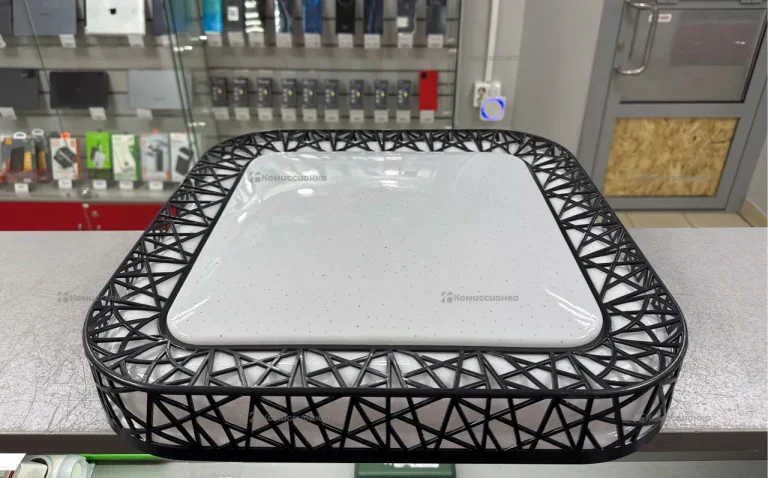 Светильник leek