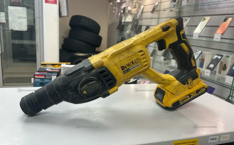 Перфоратор dewalt DCH133N