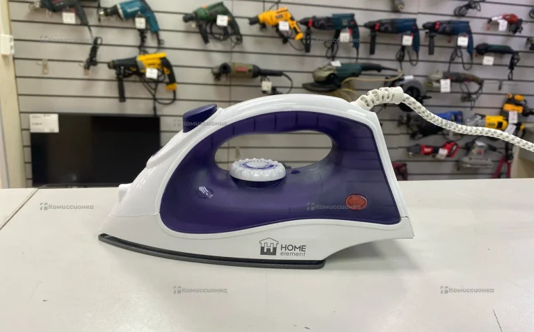 Утюг Home Element HE-IR216