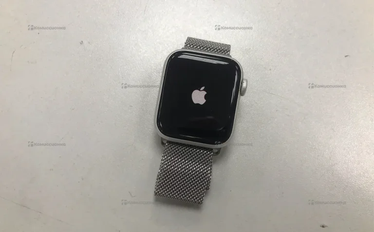 Часы  Apple Watch 5 Nike