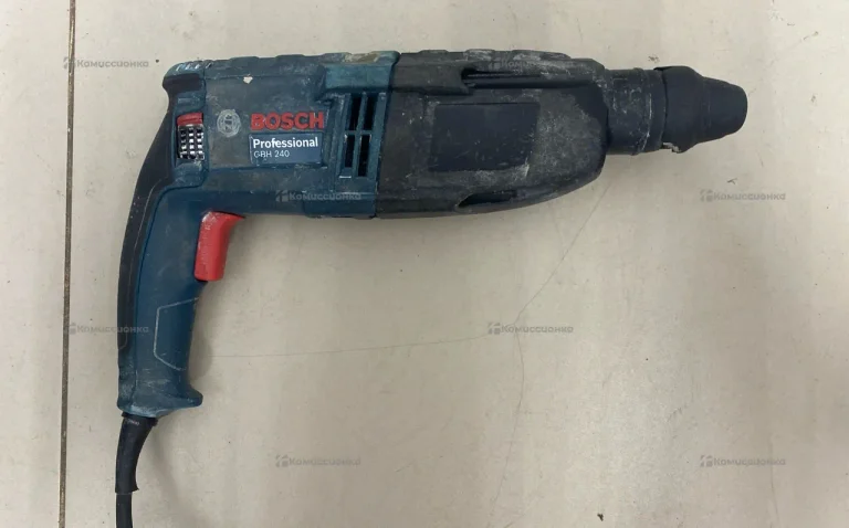 Перфоратор BOSCH Professional GBH 240