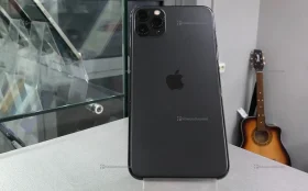 Apple iPhone 11 Pro Max 4/64 ГБ