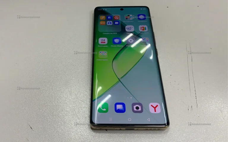 Infinix Note 40 Pro+ 12/256 ГБ