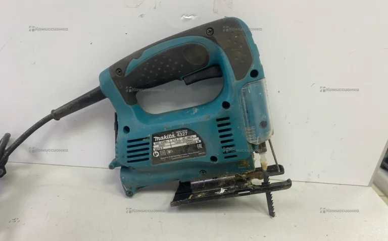 Электролобзик Makita 4237