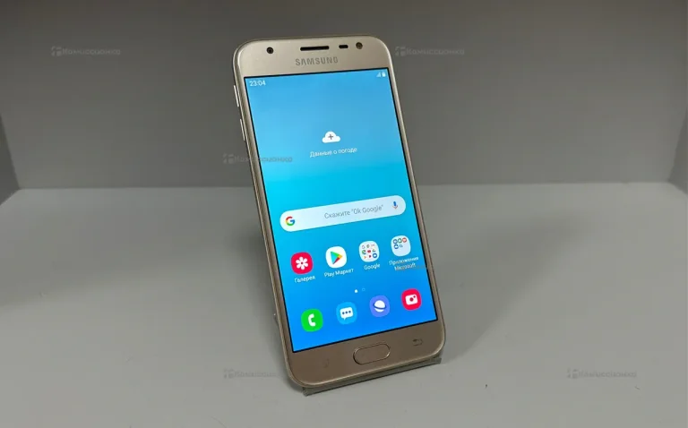 Samsung Galaxy J3 (2017) 2/16 ГБ