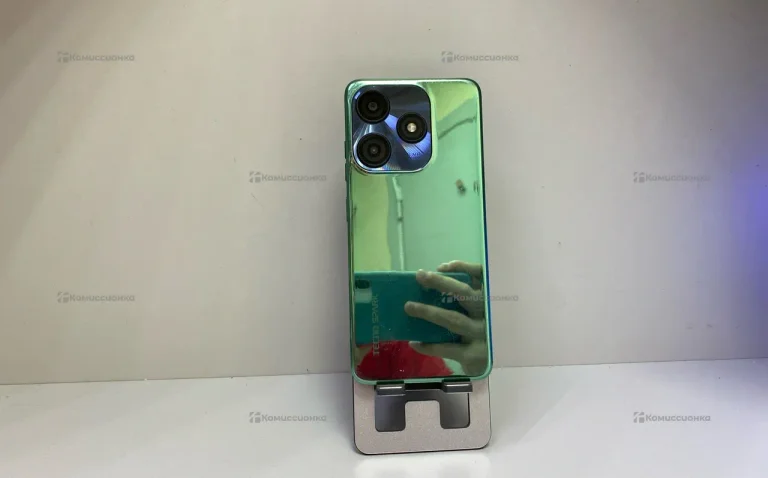 Tecno Spark 10C 4/64 ГБ