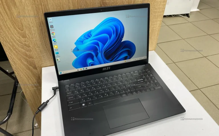 Ноутбук  MSI Modern 15 B12M