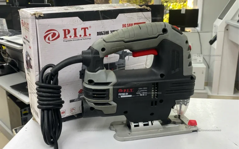 Электролобзик PIT PST90-C1