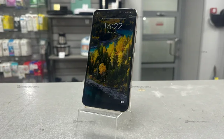 Huawei Mate 20 lite 4/64 ГБ