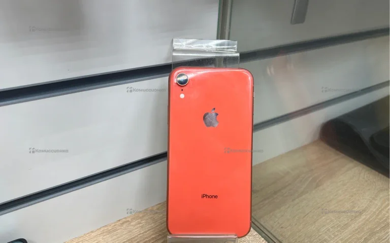 Apple iPhone XR 3/128 ГБ