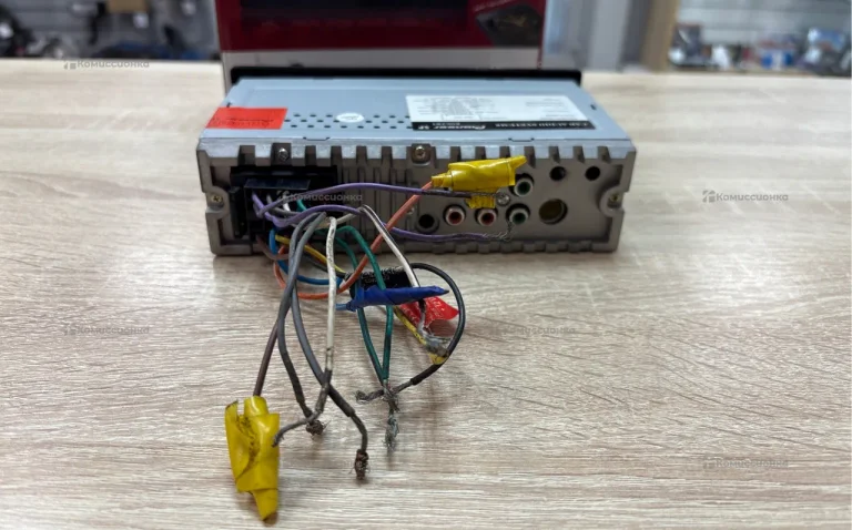 Автомагнитола  PIONER MVH-8062BT (китай)
