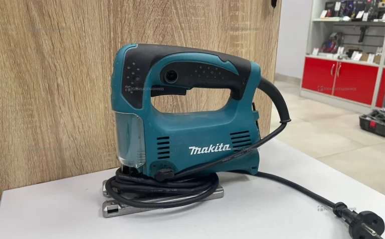 Электролобзик makita 4329
