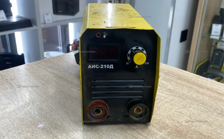сварочный аппарат 210д