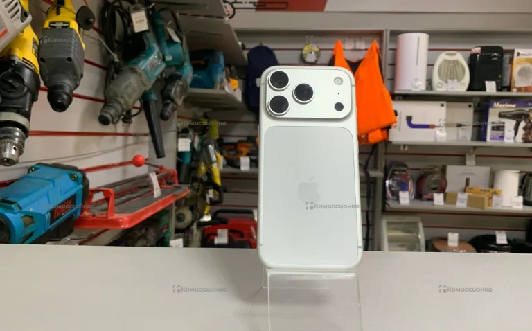 Apple iPhone 17 Pro 12/256 ГБ