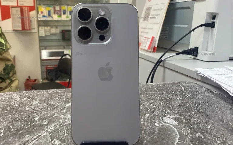 Apple iPhone 16 Pro 8/256 ГБ (1цикл)